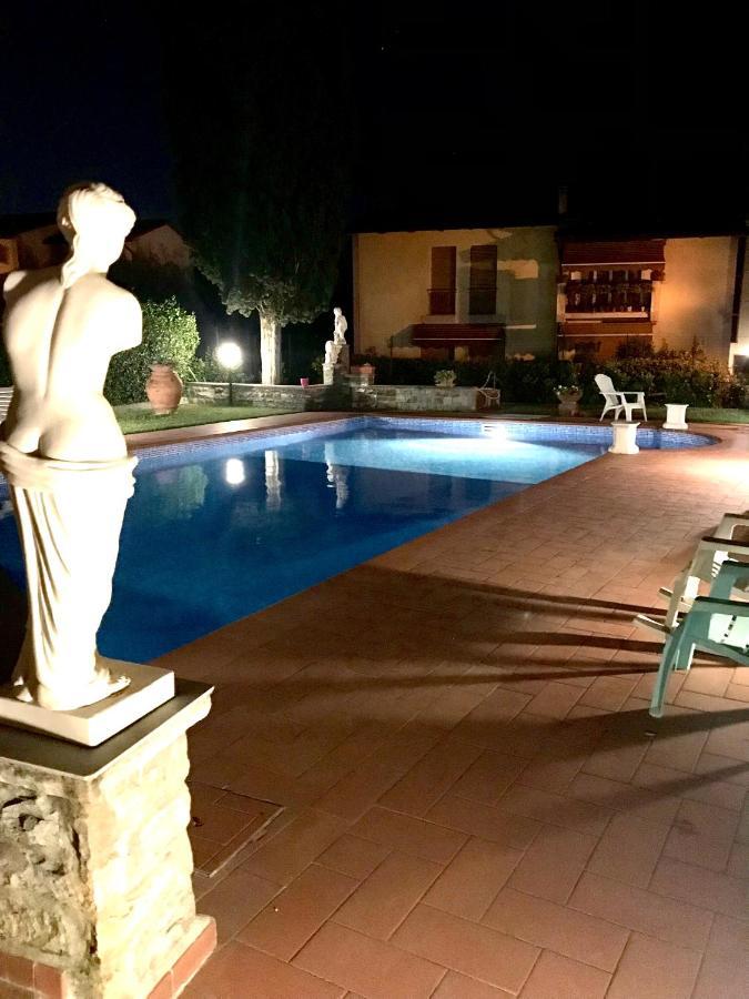 Casa Vacanze Neri Scandicci Bagian luar foto