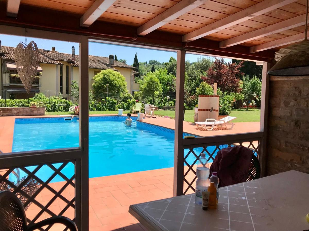 Casa Vacanze Neri Scandicci Bagian luar foto